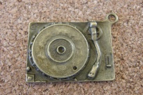 Gramophone bronze, 30x37mm