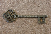 Grande clef bronze vieilli, 68x20mm